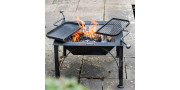 Quadratische Feuerschale BOX D mit schwenkbaren Grillrost